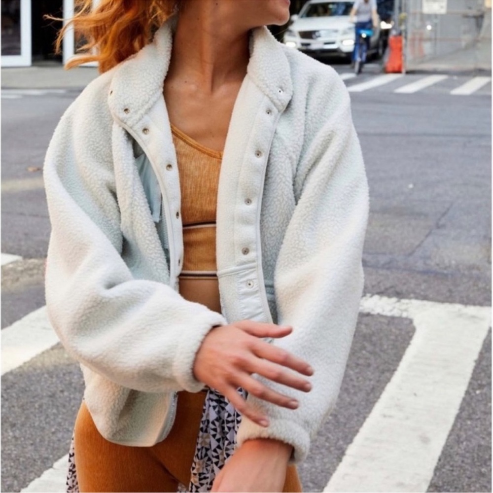 *SOLD* Free People hit the slopes jacket fleec